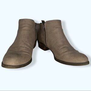 Carlos by Carlos Santana Tan Ankle Booties Sz 10